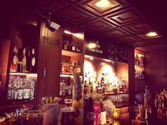 -Whisper Bar 