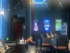 -屋有岛沉浸游戏旗舰店(中山公园店)
