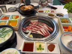 -韩香福烤肉庄园(华夏路店)