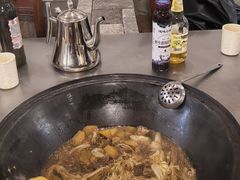 -粘豆包柴火铁锅炖