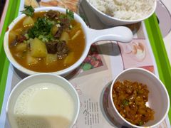 -多彩贵州城极地海洋世界