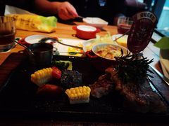 -豪客来牛排(重庆三峡广场步行街1704店)