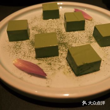 开在龙华汇B2的杭邦餐厅，吃了两次，感觉都挺不错～～