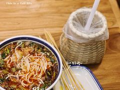 -云阿蛮云南生烫牛肉米线(奉贤路店)