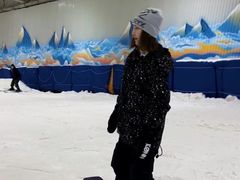 -乔波室内滑雪场