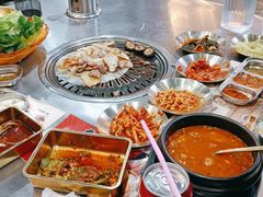 -黑豚黨韩国烤肉料理(悦然时光店)