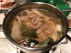 -八府香鸭·啫啫煲(华山路店)