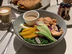 煎三文鱼能量碗-BAKER&SPICE(安福路店)