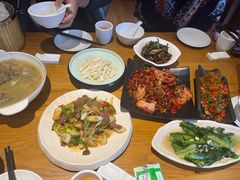 -隔壁老王·家常云南菜(花巷店)