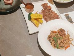 -洛缦音乐餐厅(工业展览馆万象城店)