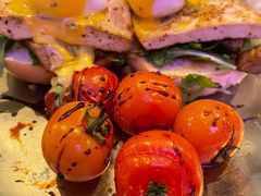 班尼迪克红菜头熏鲑鱼可乐饼-The Rug Cafe(王府中环店)