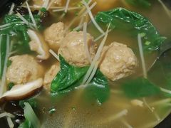 豆芽圆子汤-赤宴·川菜(玉林店)