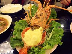 -J Daeng Seafood