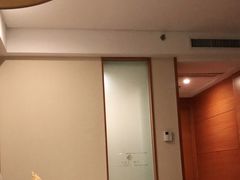 -无锡鼎尚皇冠酒店