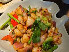 -大头虾越式风味餐厅(光明广场店)