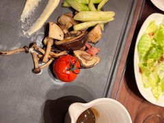 -恰餐厅及酒吧 CHAR Bar & Grill (北京丽都皇冠假日店)