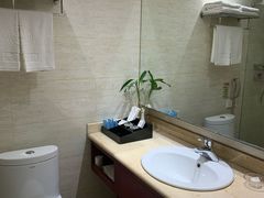 -兴芮温泉度假区