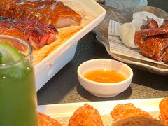 -蝴蝶里·粤菜·点心(滨江龙湖店)