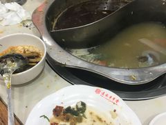 -袁记串串香(泉水轻轨站店)