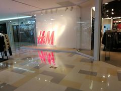 -H&M(鹏欣水游城店)