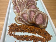 猪耳卷腊舌-嫩芽·重庆菜馆(十八梯露台观景店)