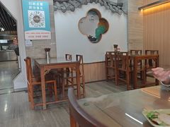 -亮亮面馆(经六路店)