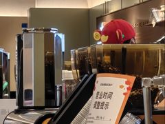 -星巴克臻选(上海中环广场2F店)