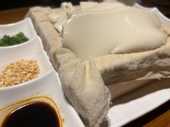 -95号酱骨·一块豆腐(展春园西路店)