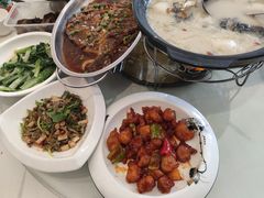 -鑫皇朝酒店(建设一路店)