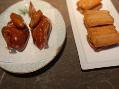 脆皮乳鸽-新荣记(BFC外滩金融中心店)
