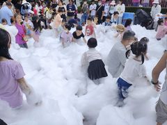 -七彩云南欢乐世界