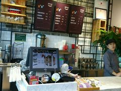 -皇冠幸福里动物奶油生日蛋糕(工业三路店)