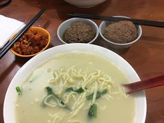 -三百碗宝应长鱼面(板仓街店)