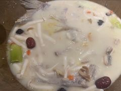 -云尊府云南菜·蒸汽石锅鱼(五棵松华熙店)