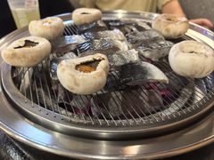 -围炉肉舍•炭烤活鳗•丹东海鲜烤肉(步行街店)