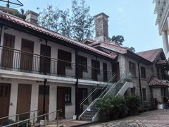 -香港大学
