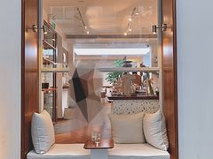 -Line 咖啡(石厦花园店)