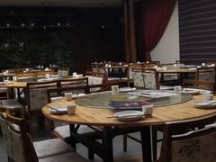 -阿瓦山寨·湘菜现炒·剁椒鱼头王(咸阳总店)