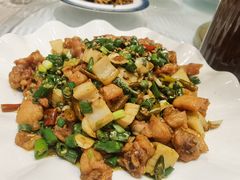 -渝信川菜 · 川味家常菜(长安店)