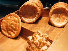 新疆油馕-天山醉美·新疆餐厅(富华里店)