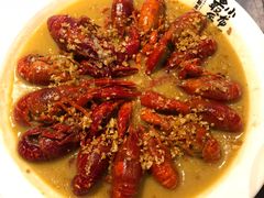 -龙巢盱眙龙虾·牛蛙·烧烤宵夜(八卦岭店)