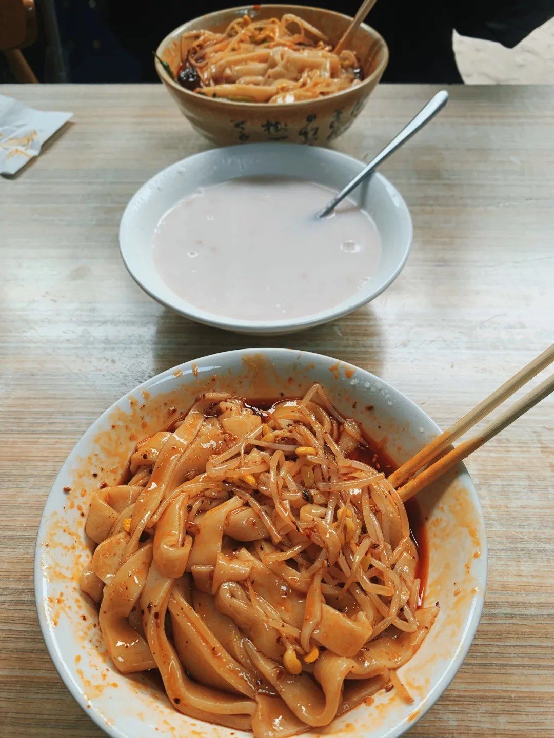 银泰的广元蒸凉面,好像汉中热米皮!