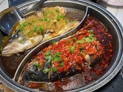-阿瓦山寨·湘菜现炒·剁椒鱼头王(咸阳总店)
