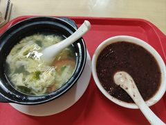 -闫家驴肉老店(华电一校店)