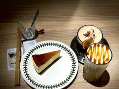 -默迹咖啡馆