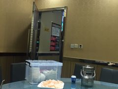 -老码头黑皮肘子锅包肉(赣水路店)
