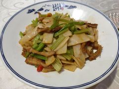 -雅和生态渔庄·宜城锅巴饭(龙灵山公园店)