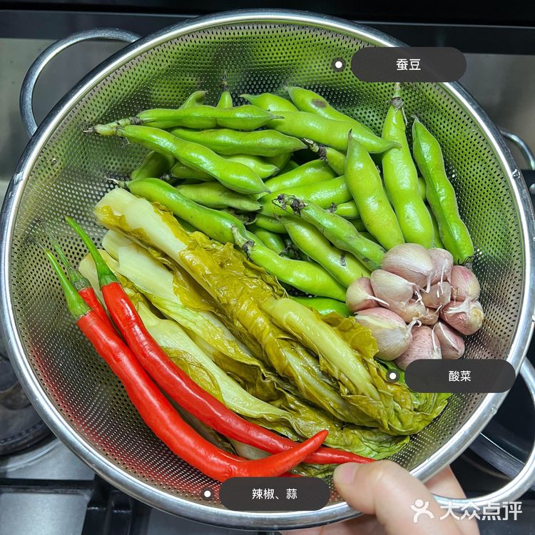 春日餐桌，酸菜炒蚕豆，江西小炒，是记忆里的味道[胜利]