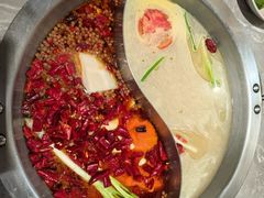 -沸炉重庆老火锅(军事博物馆店)