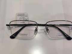 -罗伯特眼镜·蔡司官方授权(前海桂湾店)